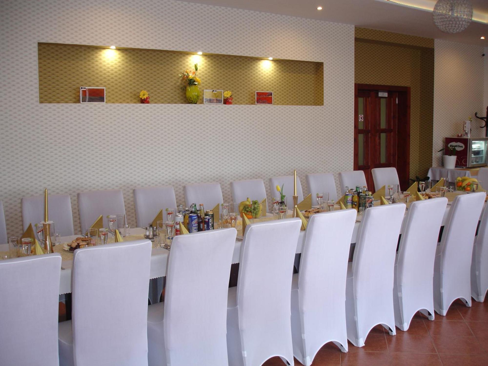 Hotel Gula Batizovce Dış mekan fotoğraf