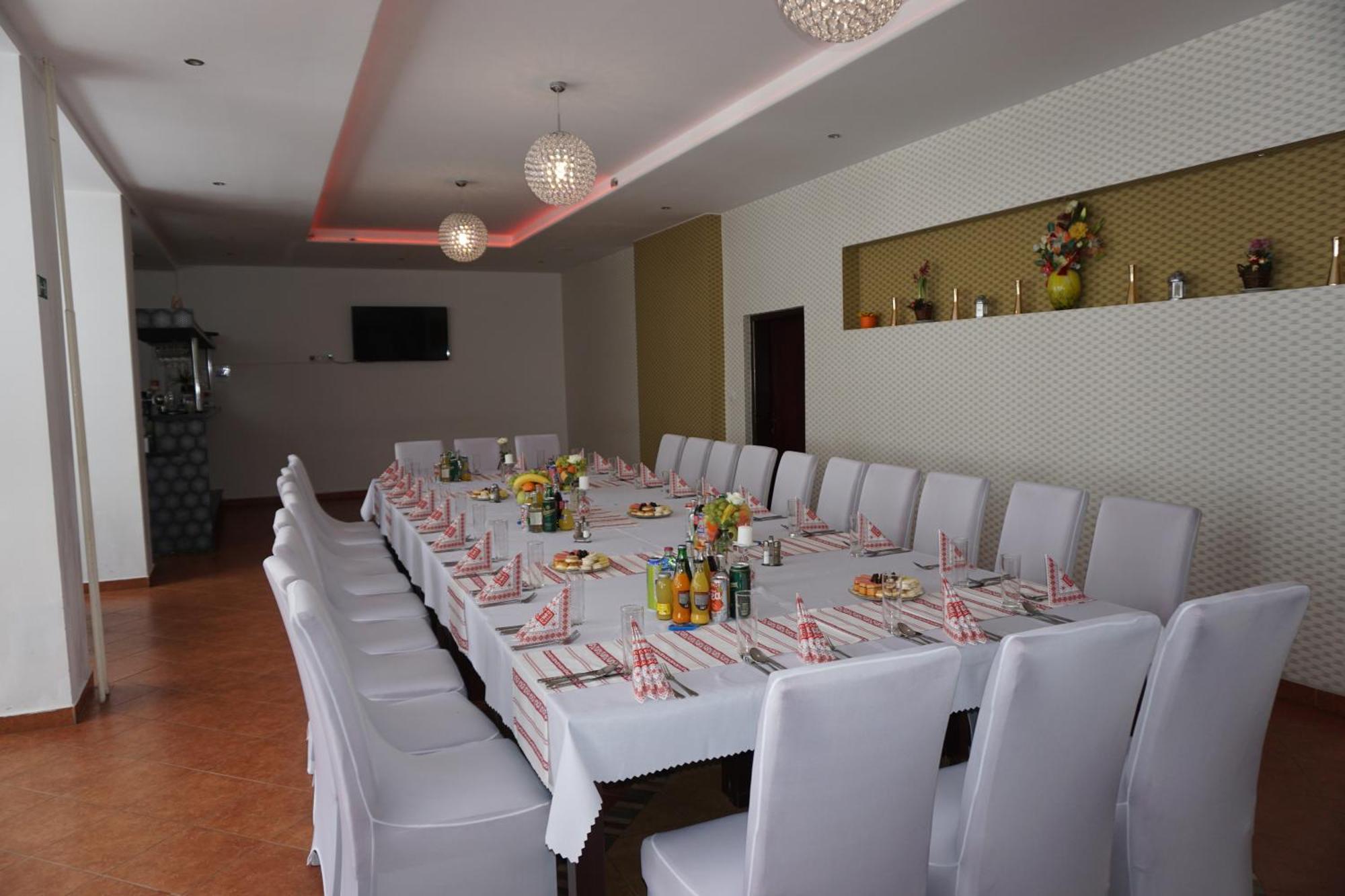 Hotel Gula Batizovce Dış mekan fotoğraf
