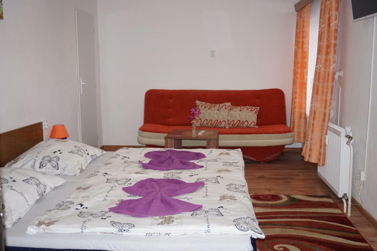 Hotel Gula Batizovce Dış mekan fotoğraf