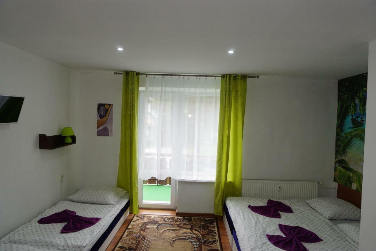 Hotel Gula Batizovce Dış mekan fotoğraf